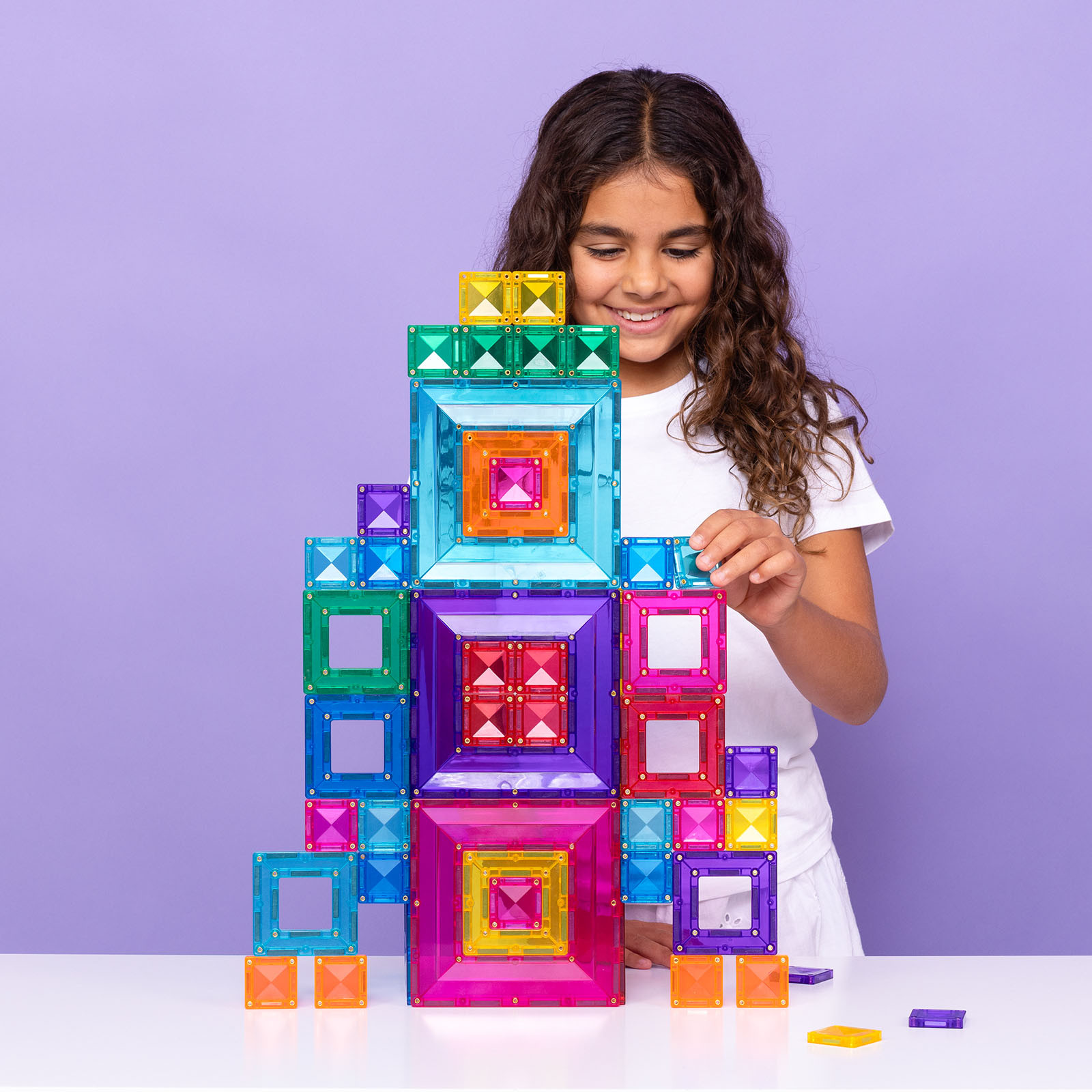 Construcție din piese portal pastelate Connetix